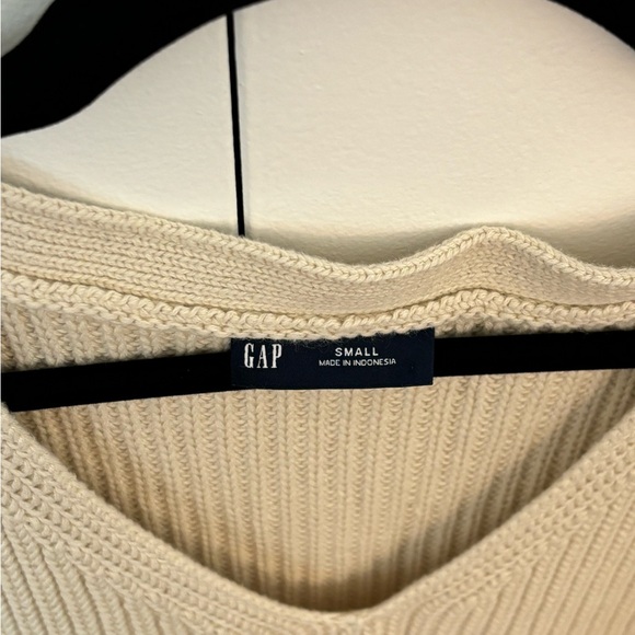 Ivory knit top - Picture 2 of 2